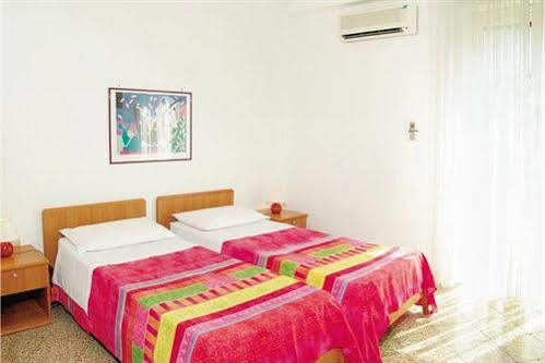 Hotel Ariston Petit