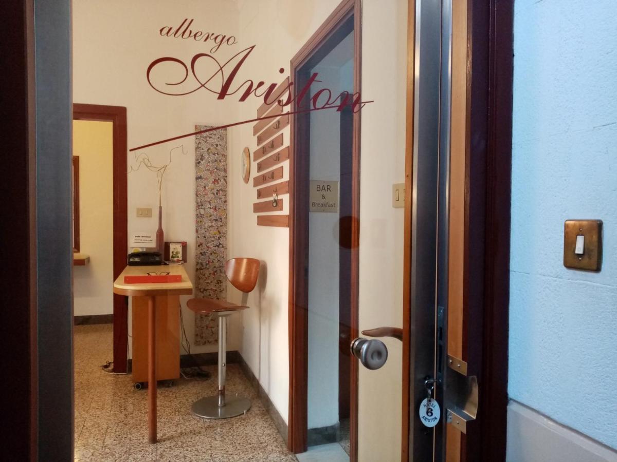 Hotel Ariston Petit 2*